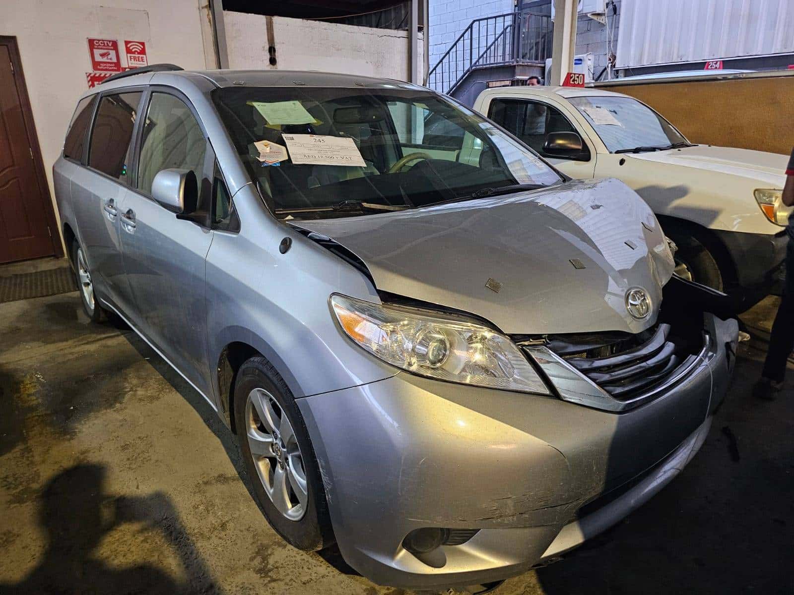 TOYOTA SIENNA 2014 thumbnail 6