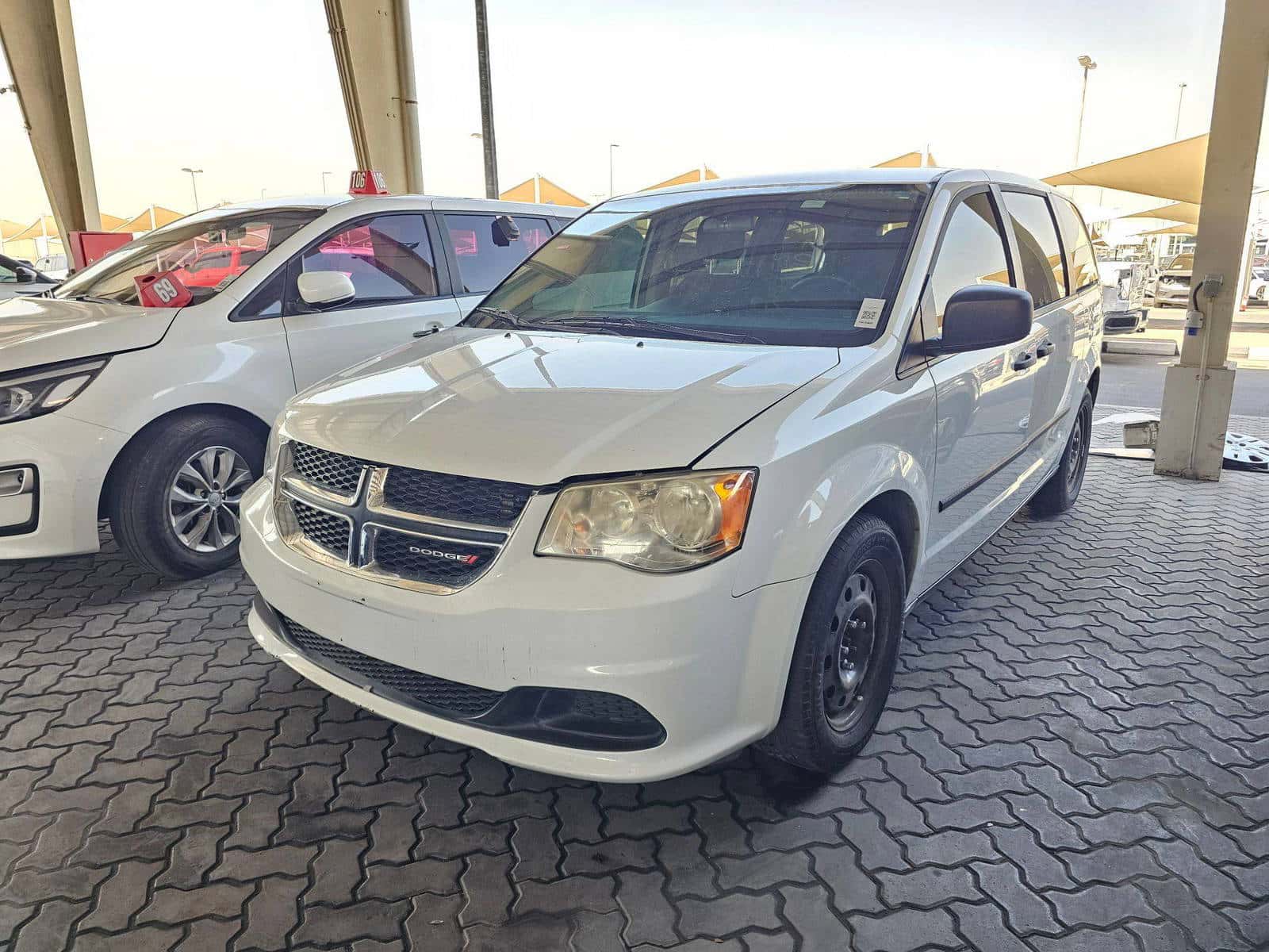 DODGE GRAND CARAVAN - Exterior