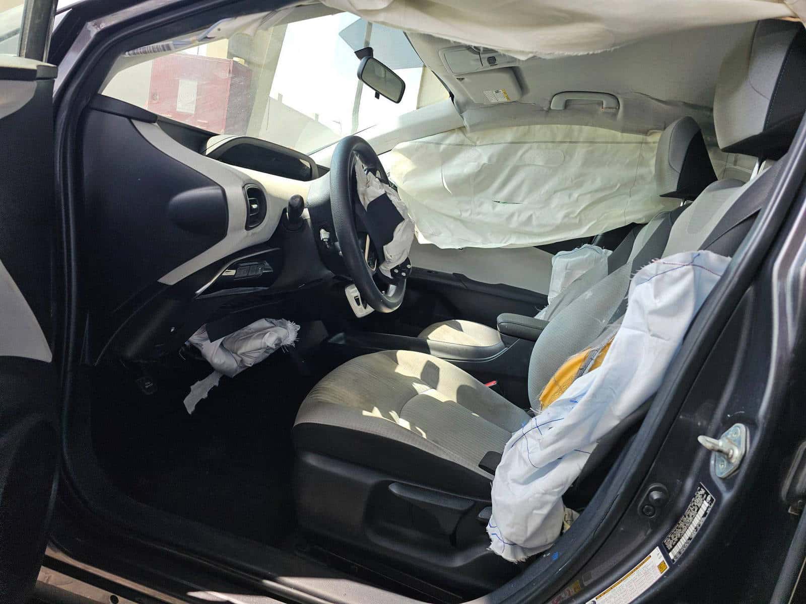 TOYOTA PRIUS - Exterior