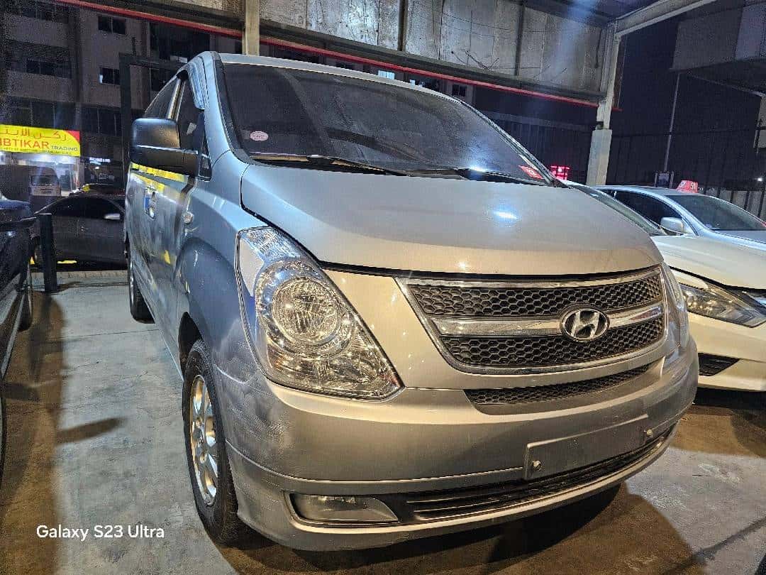HYUNDAI GRAND STAREX 2012 thumbnail 1