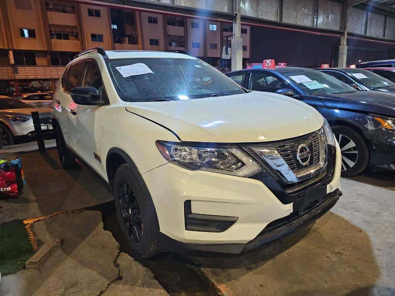 Nissan Rogue 2017 thumbnail 1