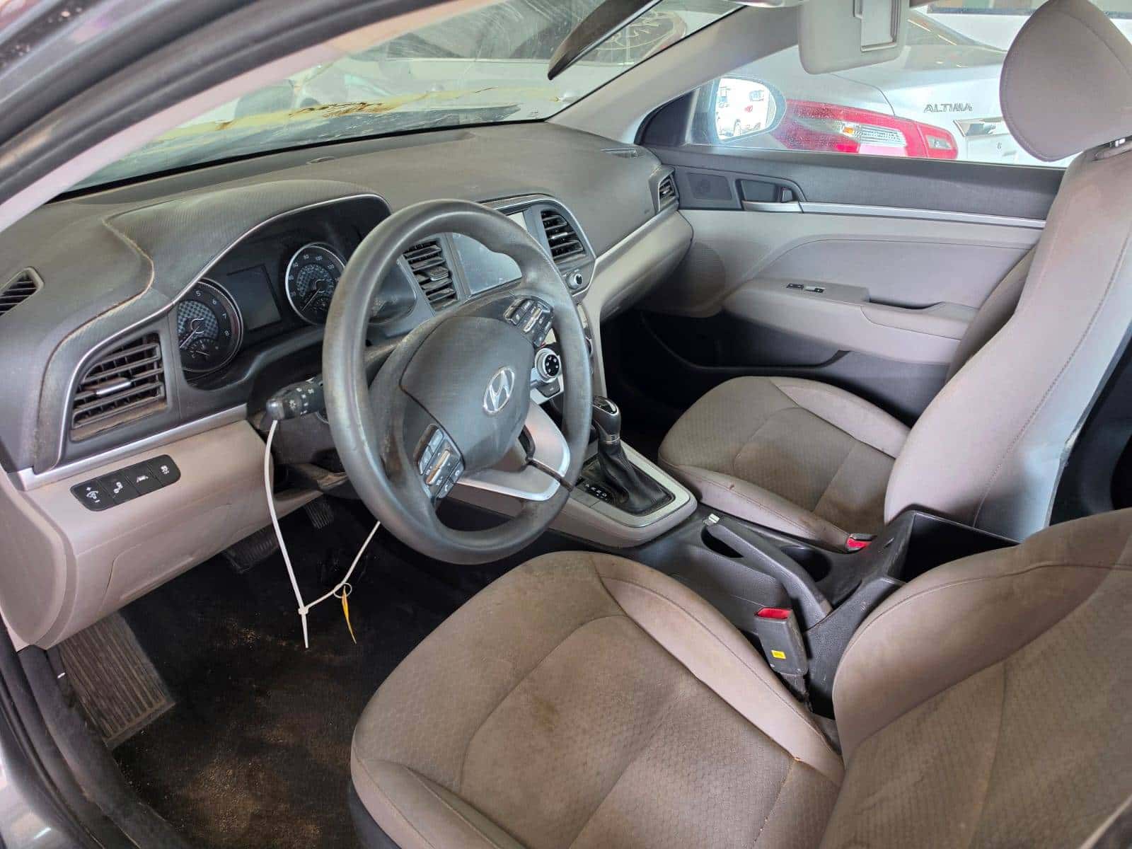 Hyundai Elantra 2019 thumbnail 5