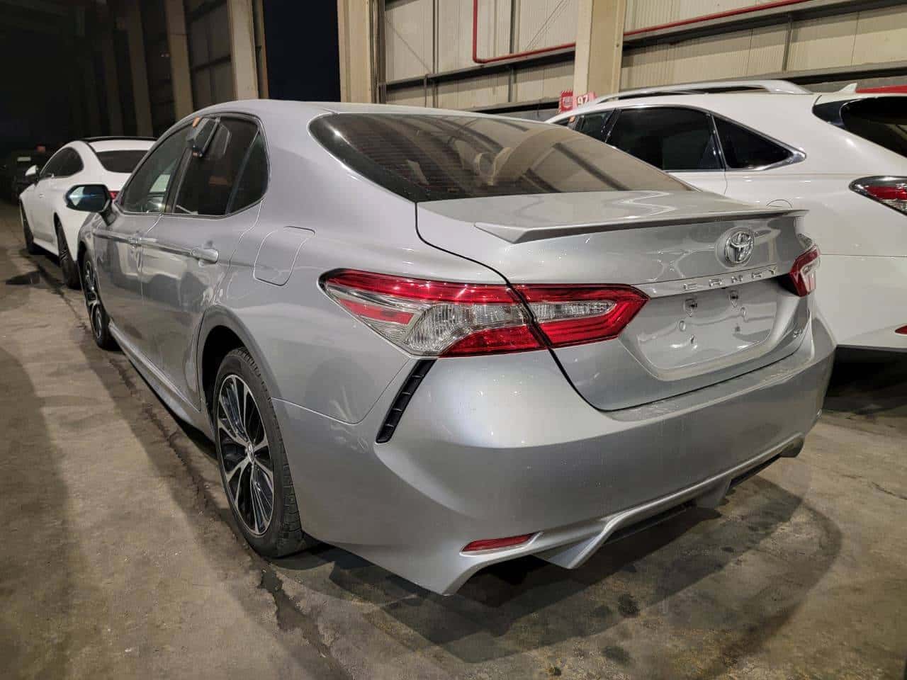 Toyota Camry 2018 thumbnail 3