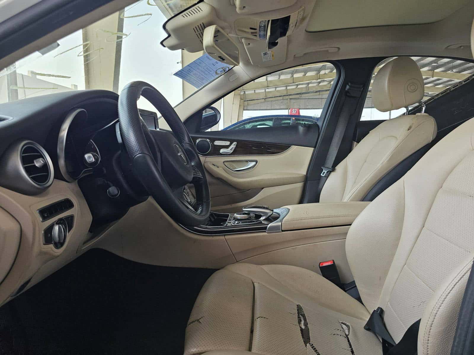 MERCEDES BENZ C300 - Exterior