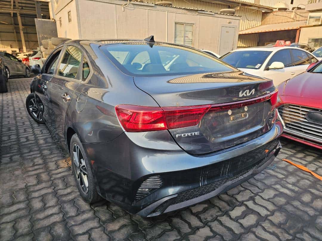 KIA FORTE - Exterior