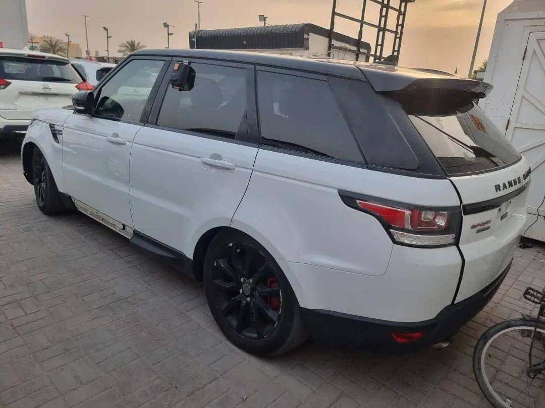 Land Rover Range Rover Sport 2016 thumbnail 1