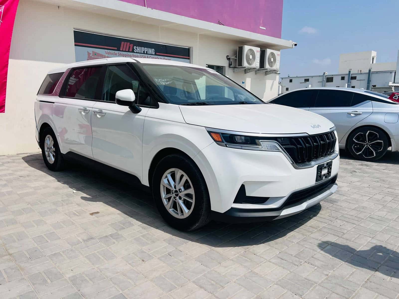 Kia CARNIVAL LX 2023 thumbnail 1