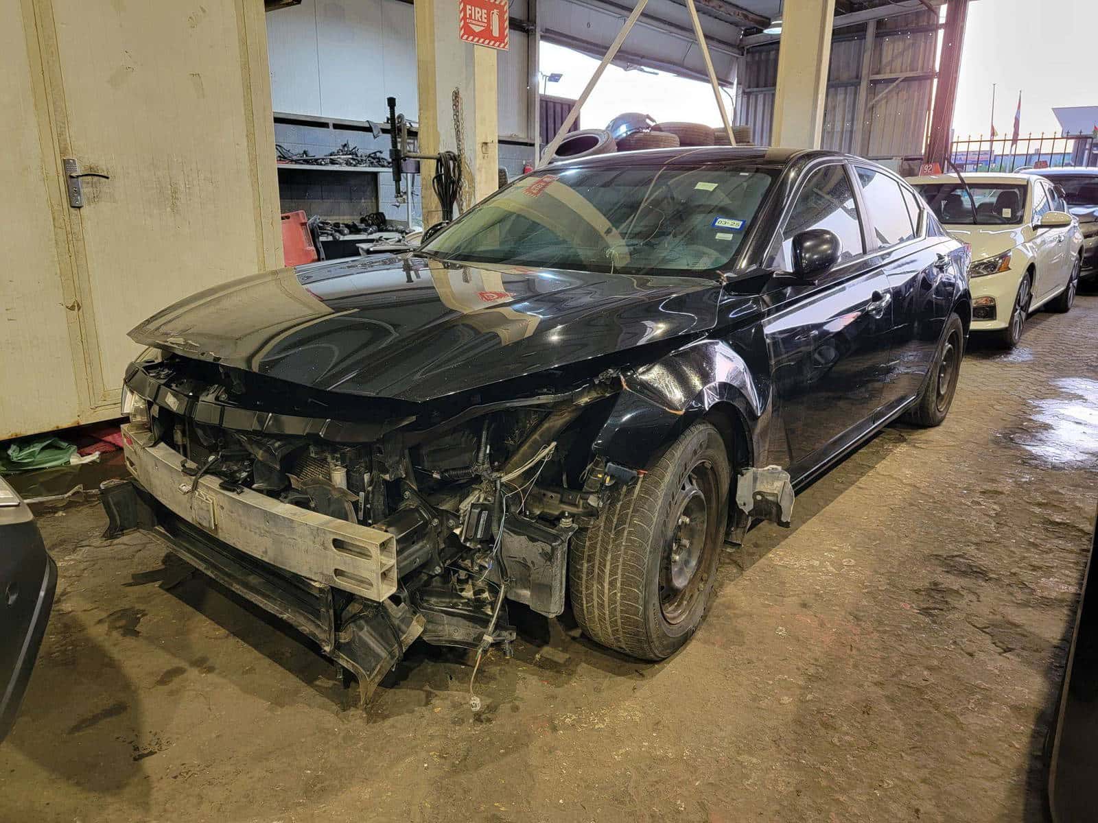 NISSAN ALTIMA - Exterior