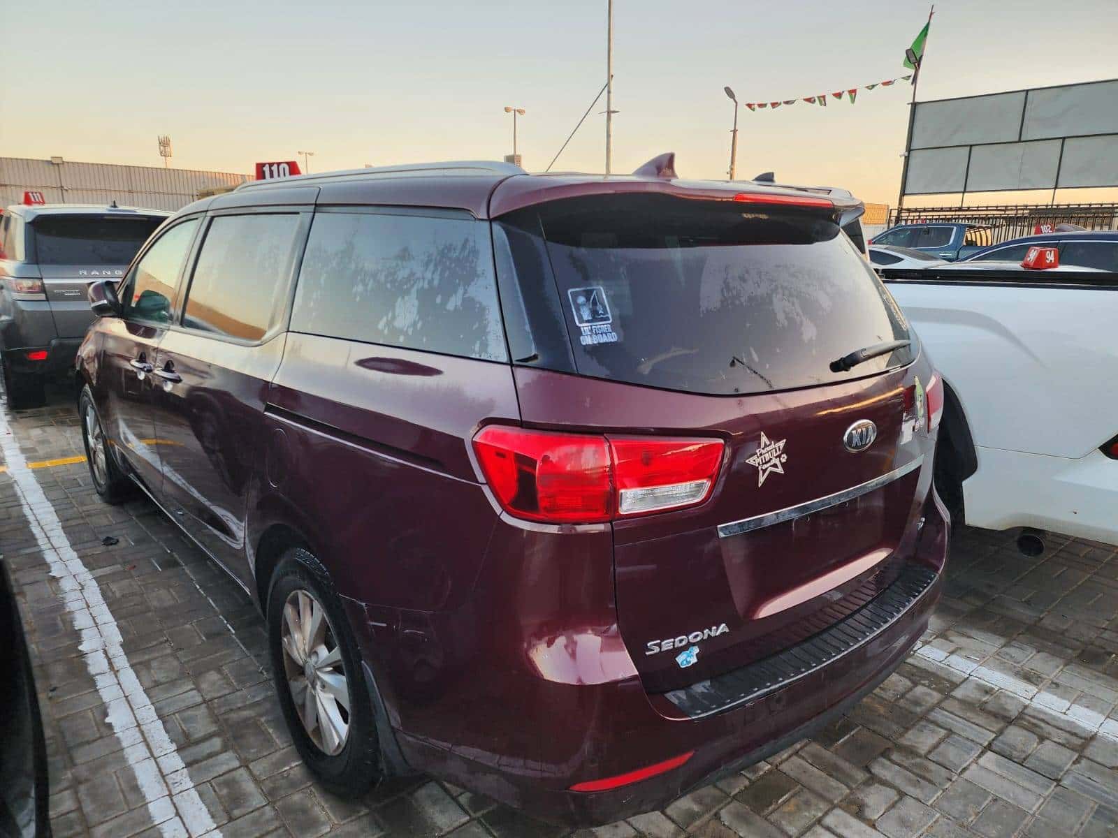 KIA SEDONA 2017 thumbnail 5