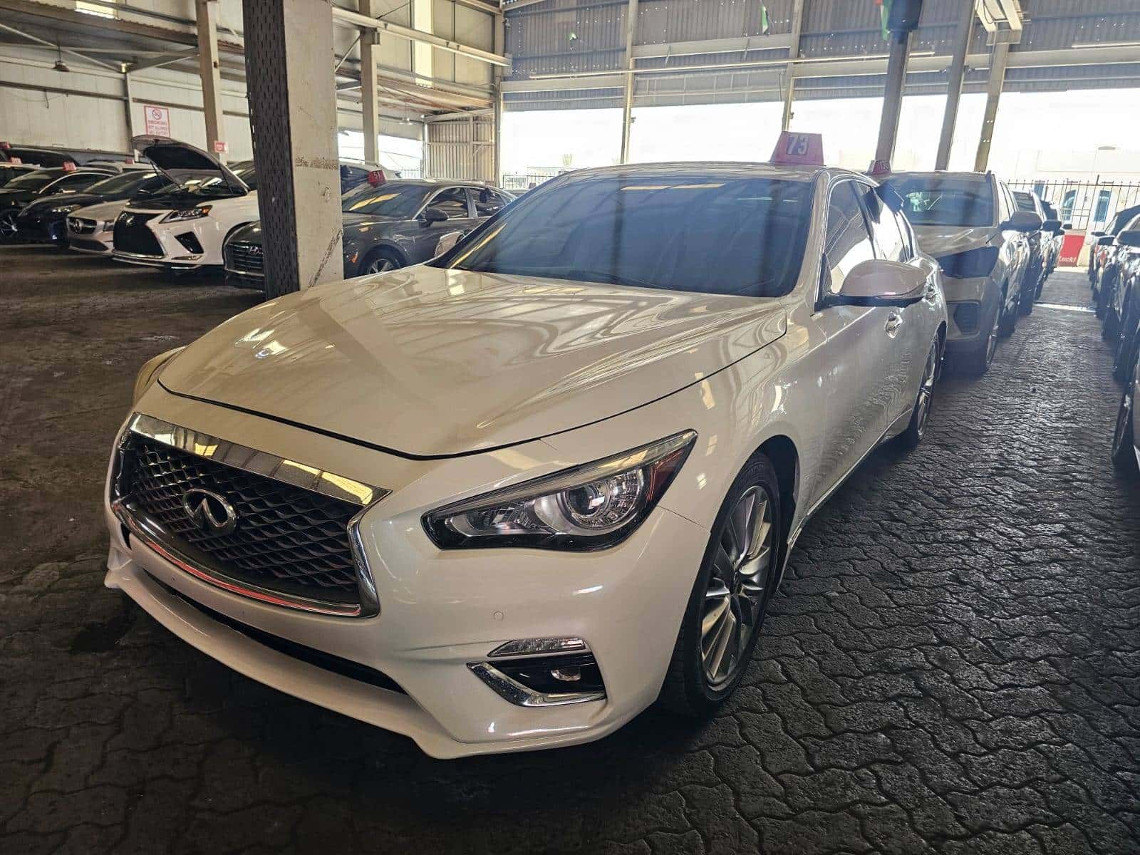 INFINITI Q50 2023 thumbnail 1