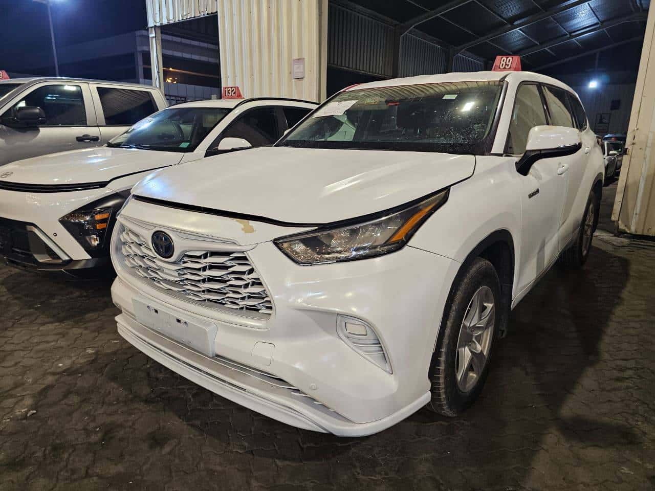 Toyota Highlander 2021 thumbnail 5