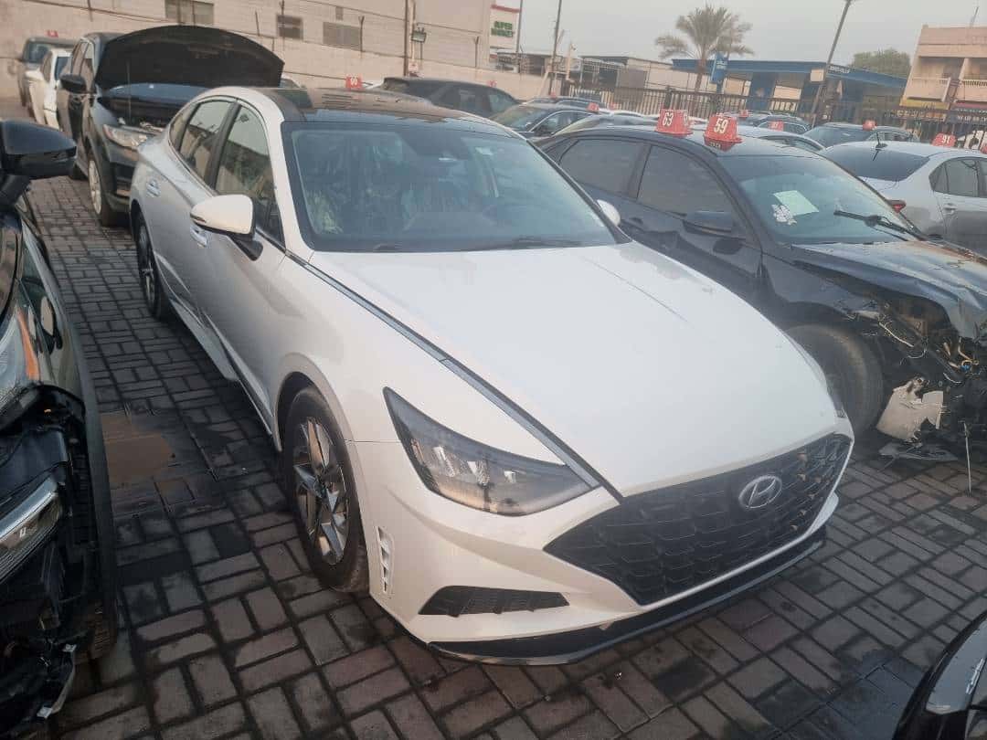 Hyundai Sonata 2021 thumbnail 2