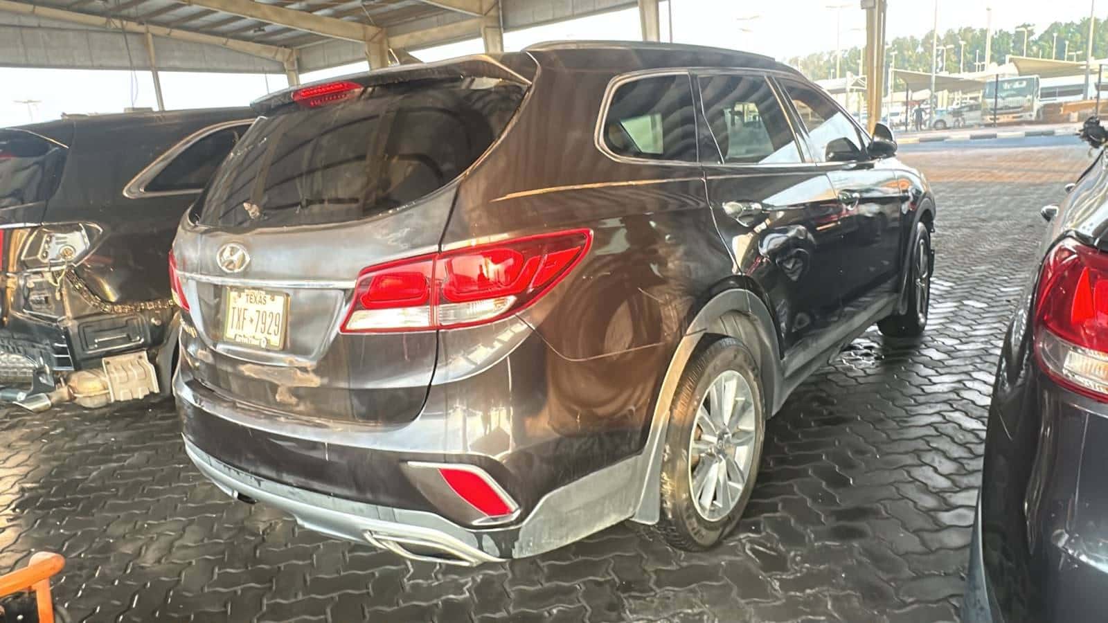 Hyundai Santa Fe 2017 thumbnail 1