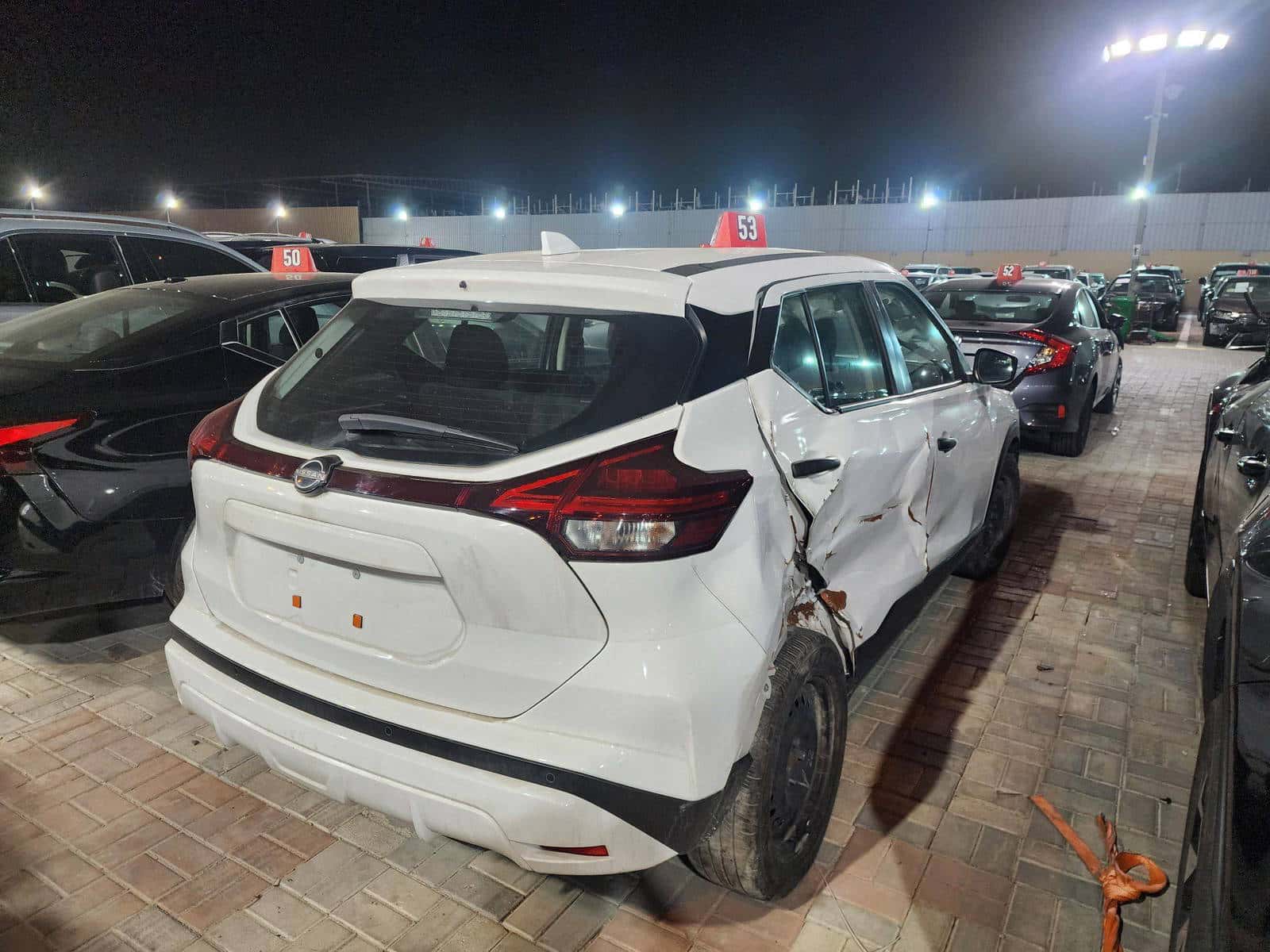 NISSAN KICKS 2023 thumbnail 4