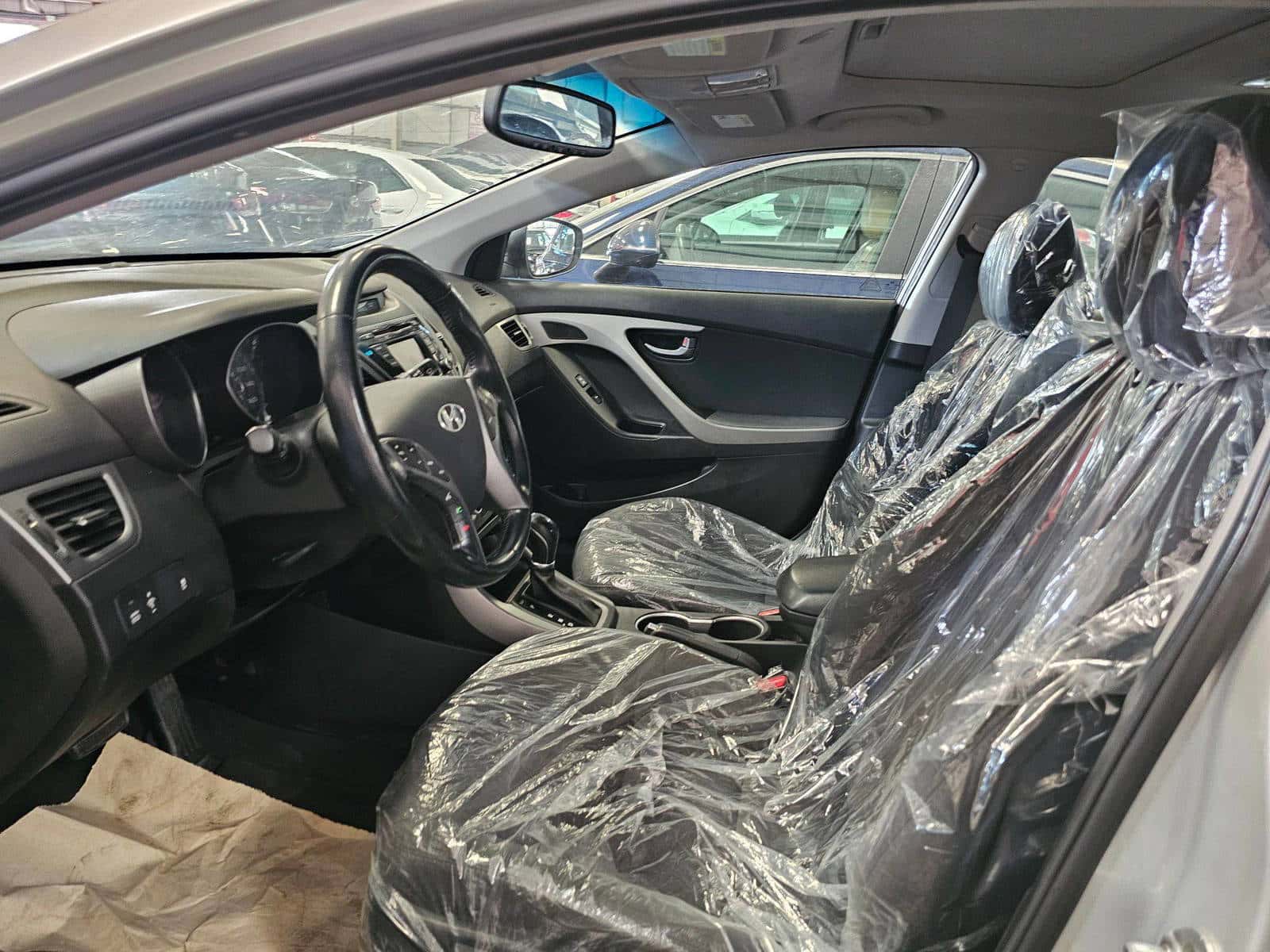 HYUNDAI ELANTRA 2015 thumbnail 7