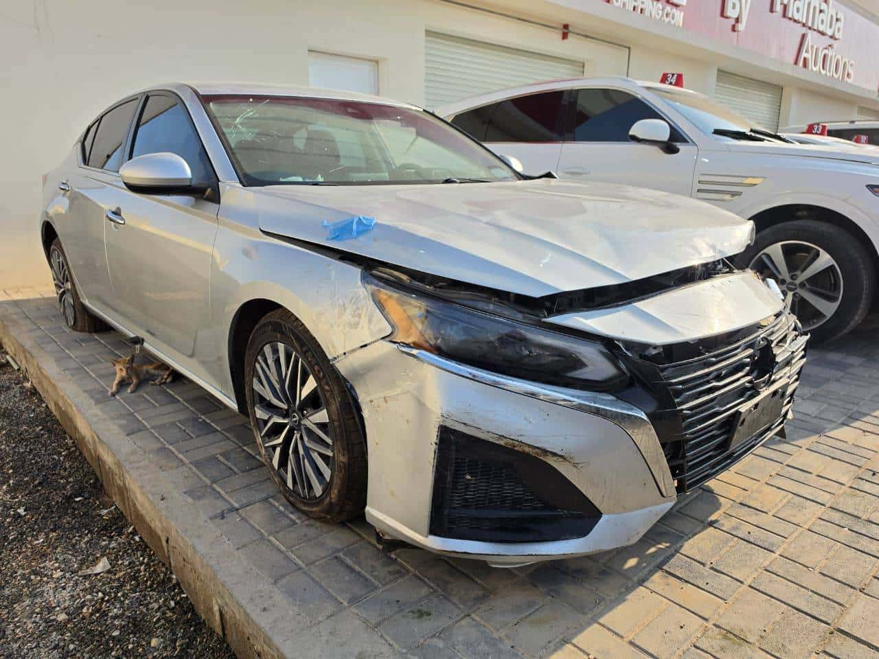 Nissan Altima 2023 thumbnail 2