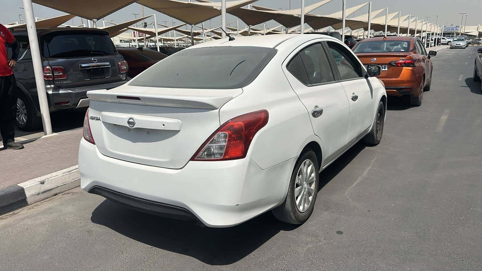 Nissan Versa 2019 thumbnail 3