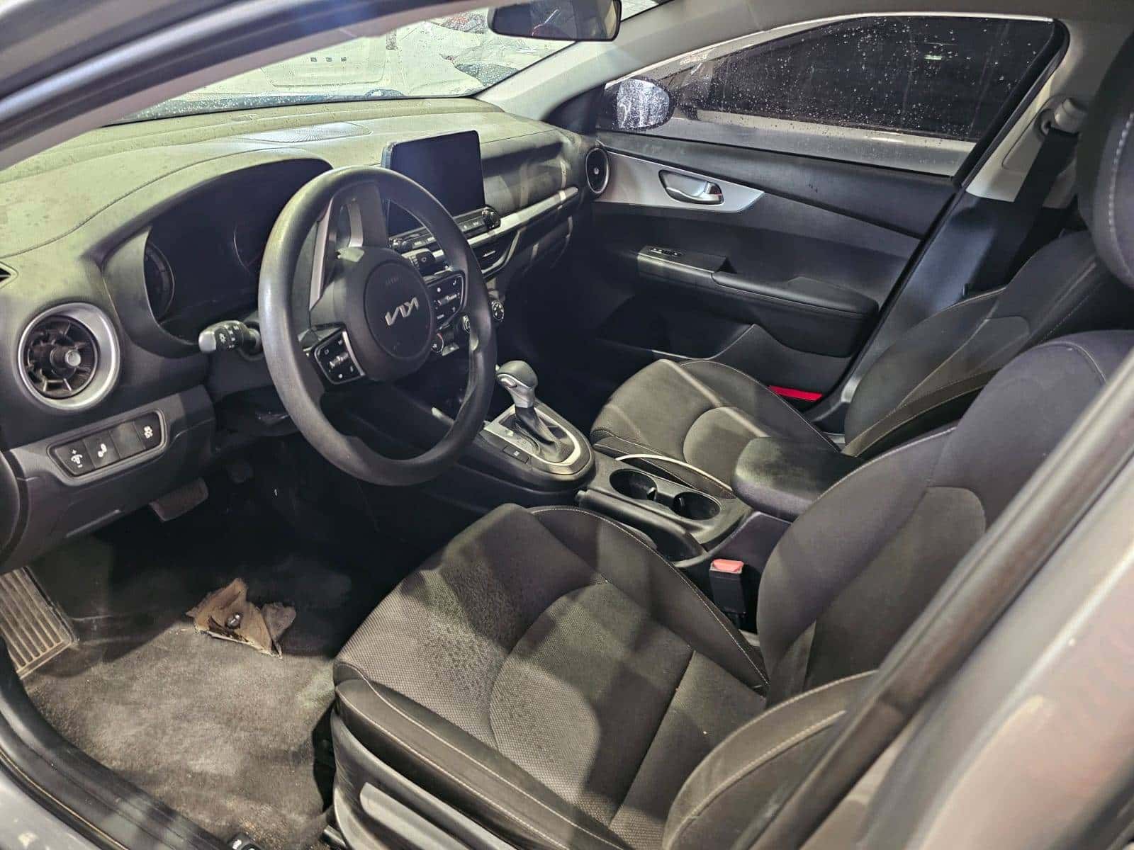KIA FORTE 2024 thumbnail 7