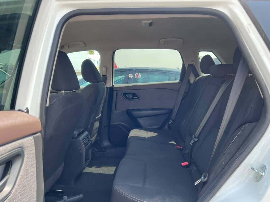 Nissan Rogue 2023 thumbnail 7