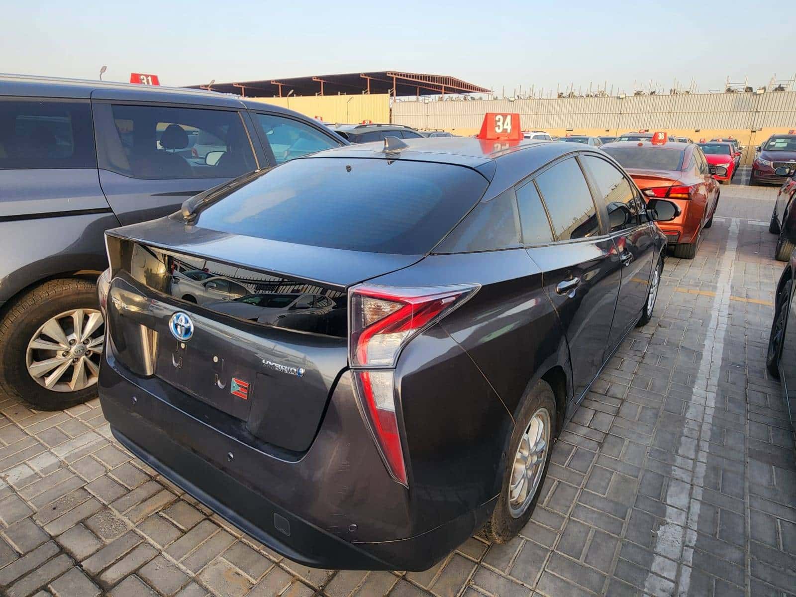TOYOTA PRIUS 2017 thumbnail 2