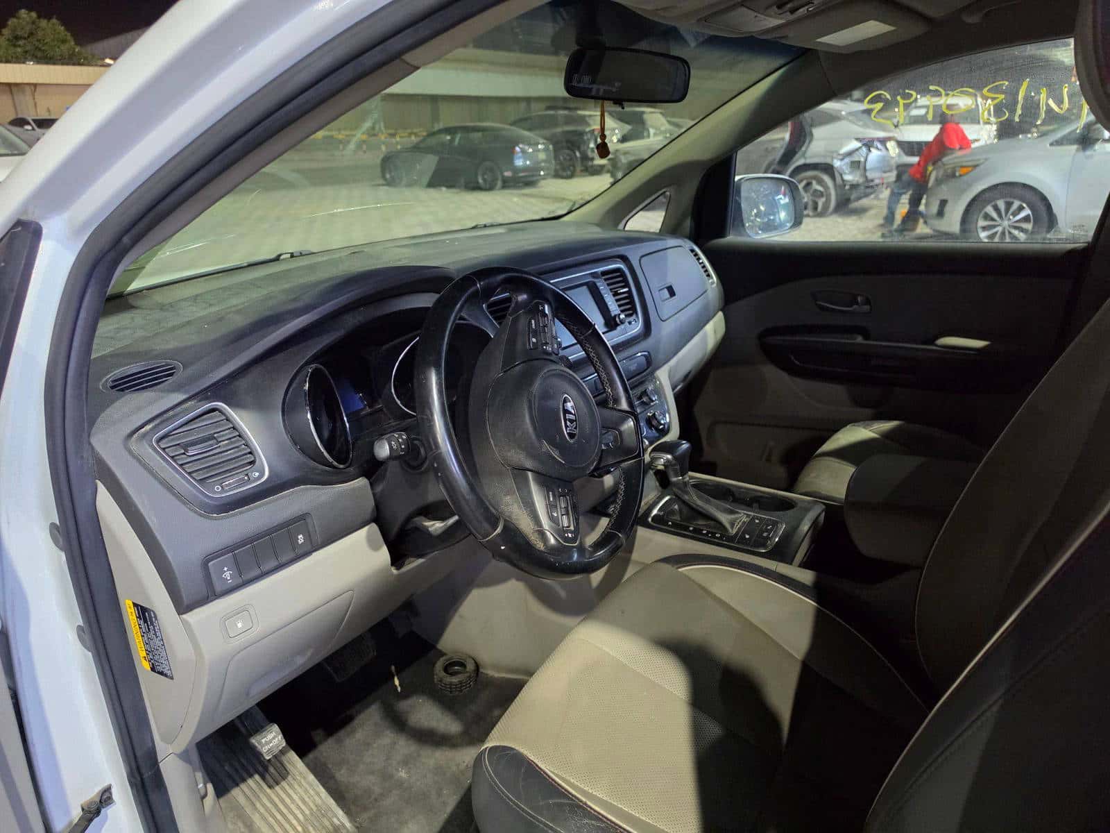 KIA SEDONA 2018 thumbnail 7