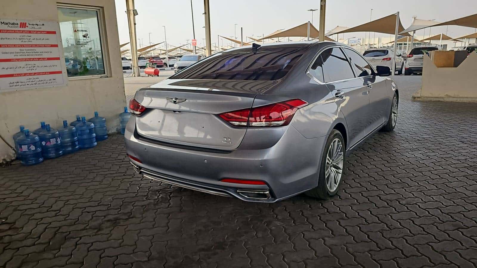 Genesis G80 2017 thumbnail 1