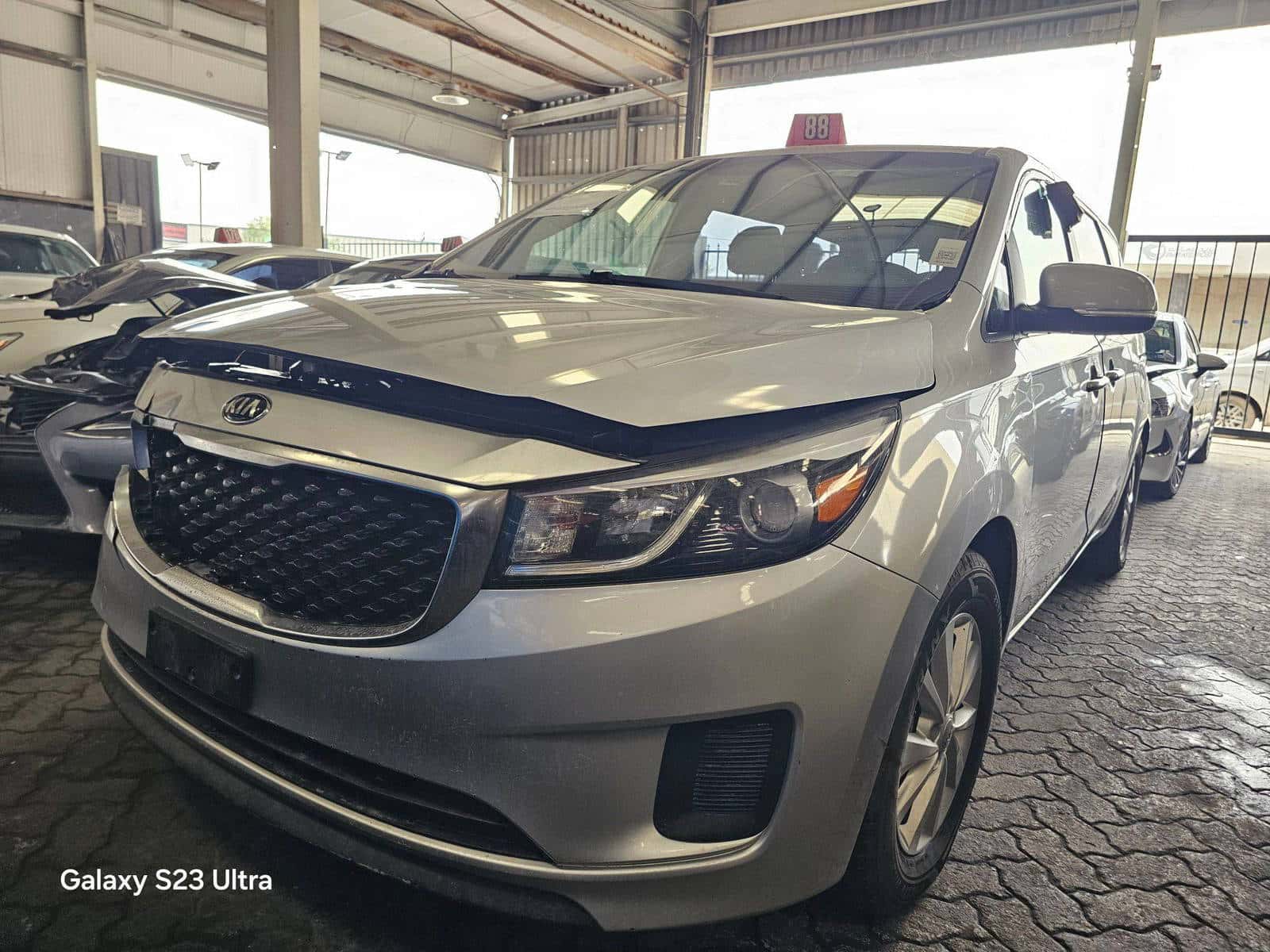 KIA SEDONA - Exterior