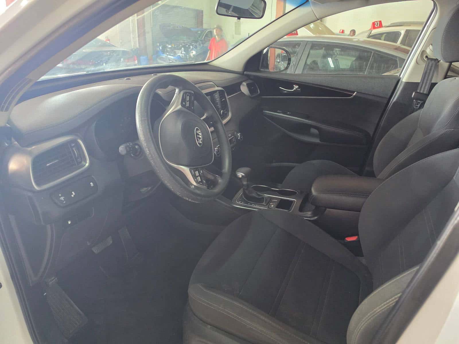 KIA SORENTO 2019 thumbnail 7