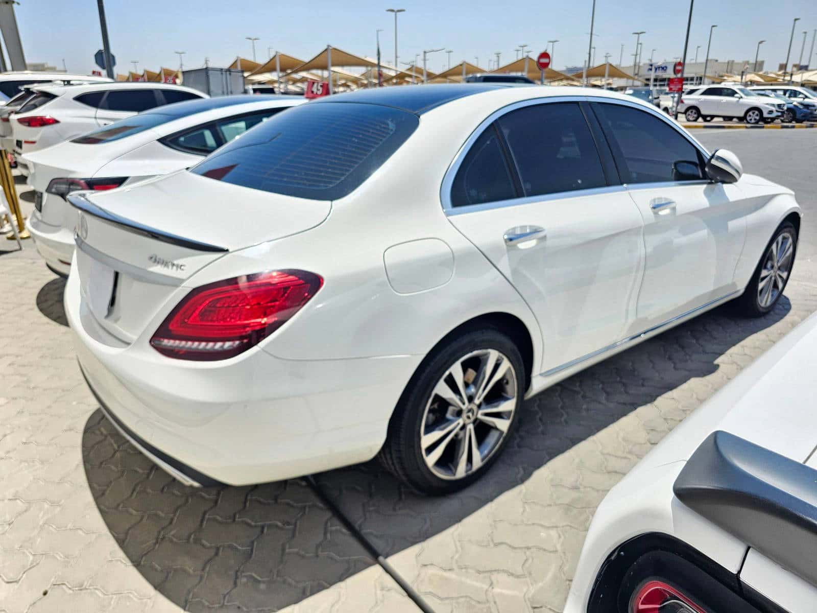 MERCEDES BENZ C300 2021 thumbnail 3