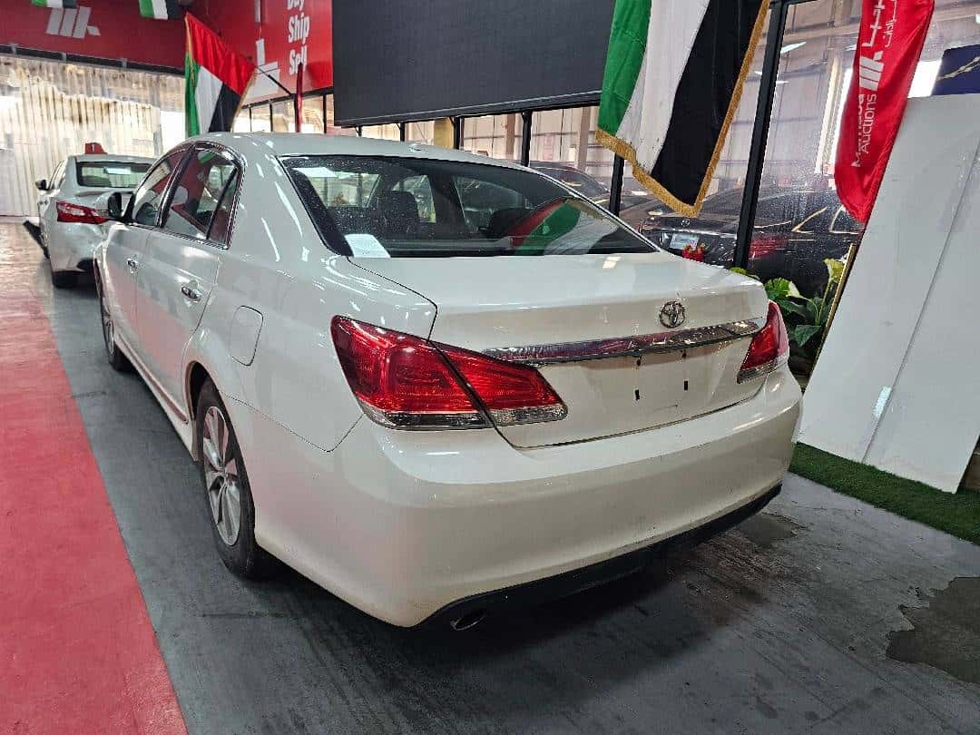 TOYOTA AVALON 2011 thumbnail 1
