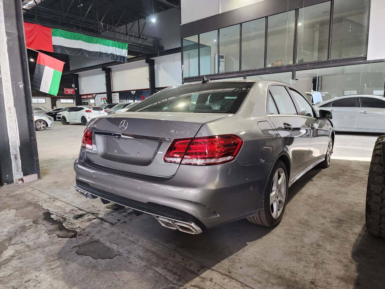 MERCEDES BENZ E 350 - Exterior