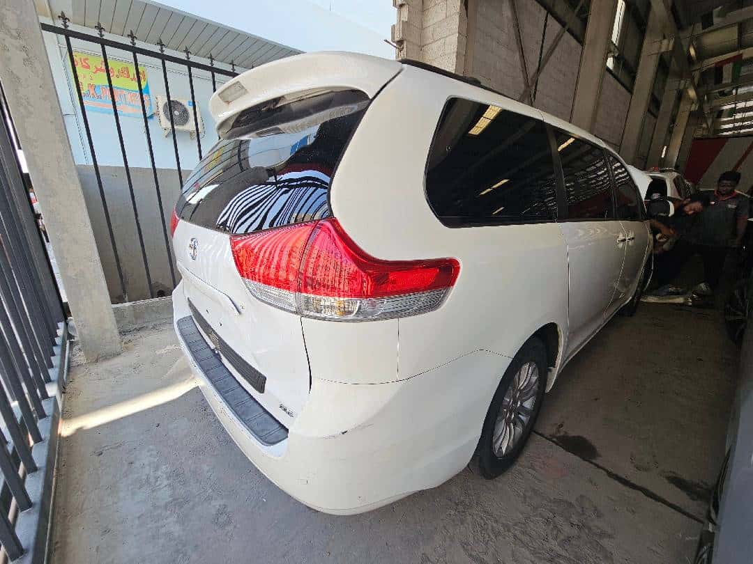 TOYOTA SIENNA 2013 thumbnail 1
