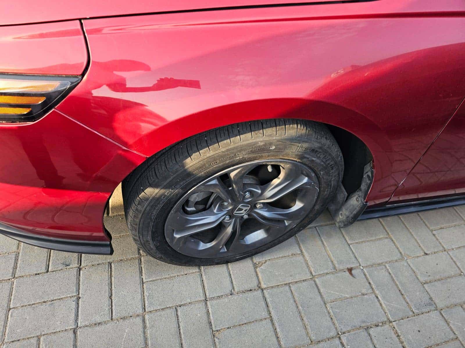 Honda Accord 2023 thumbnail 3