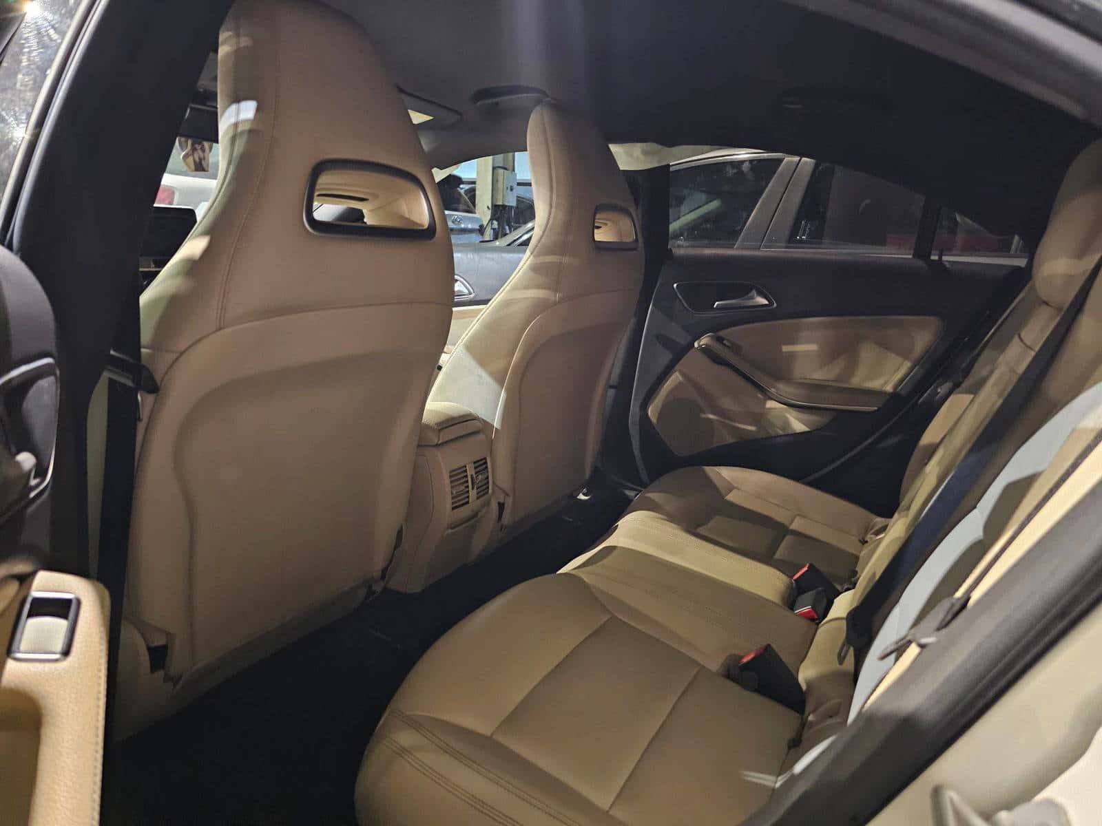 MERCEDES BENZ CLA 250 2015 thumbnail 6
