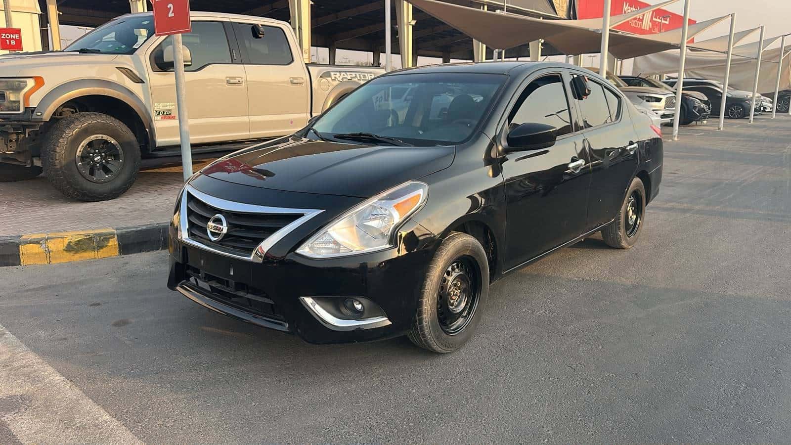 NISSAN VERSA 2019 thumbnail 1