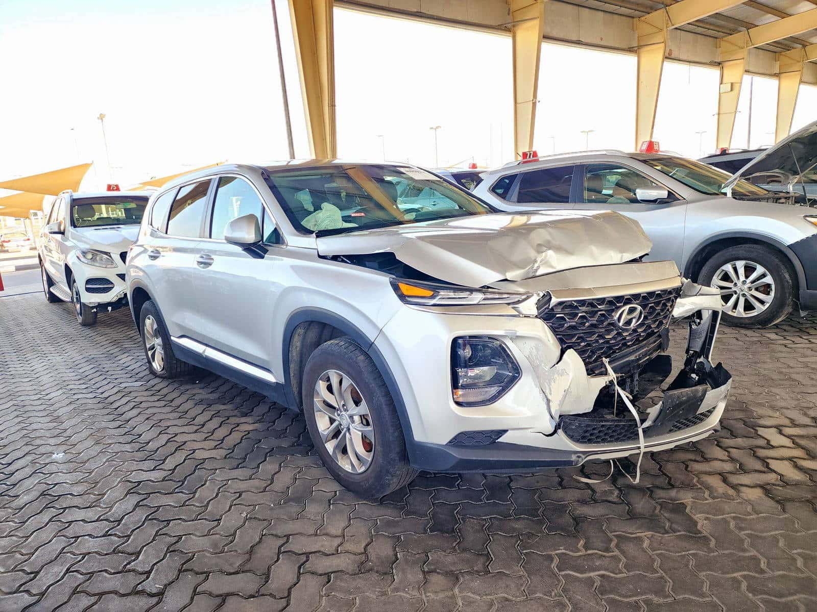 HYUNDAI SANTA FE - Exterior