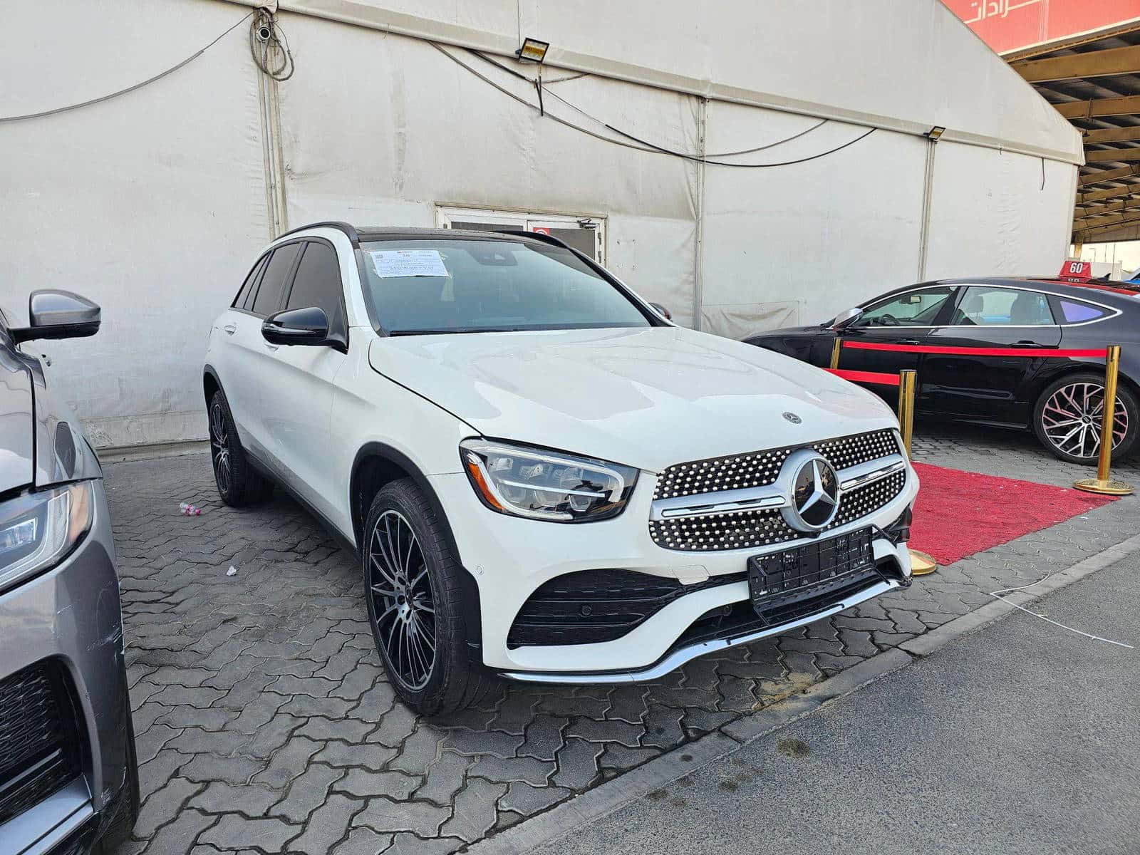 MERCEDES BENZ GLC-300 - Exterior