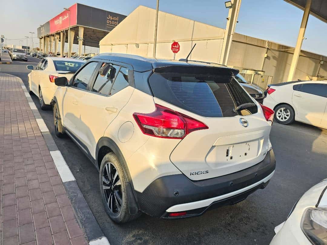NISSAN KICKS 2020 thumbnail 1