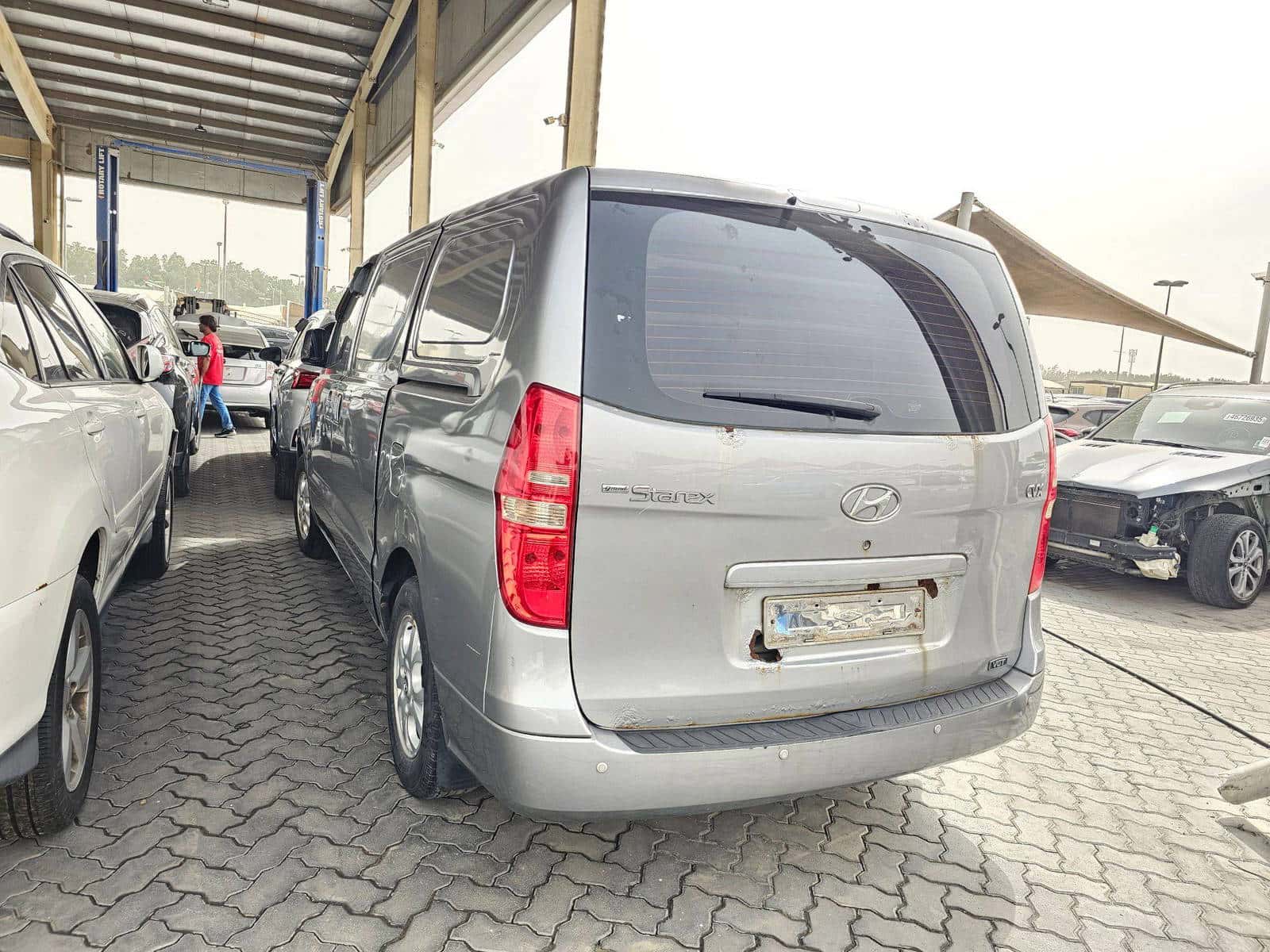 HYUNDAI GRAND STAREX - Exterior