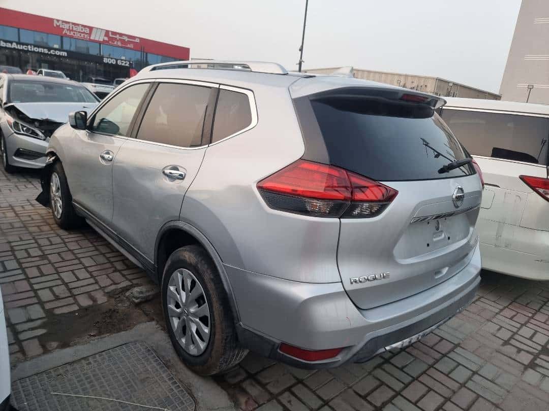 Nissan Rogue 2017 thumbnail 3