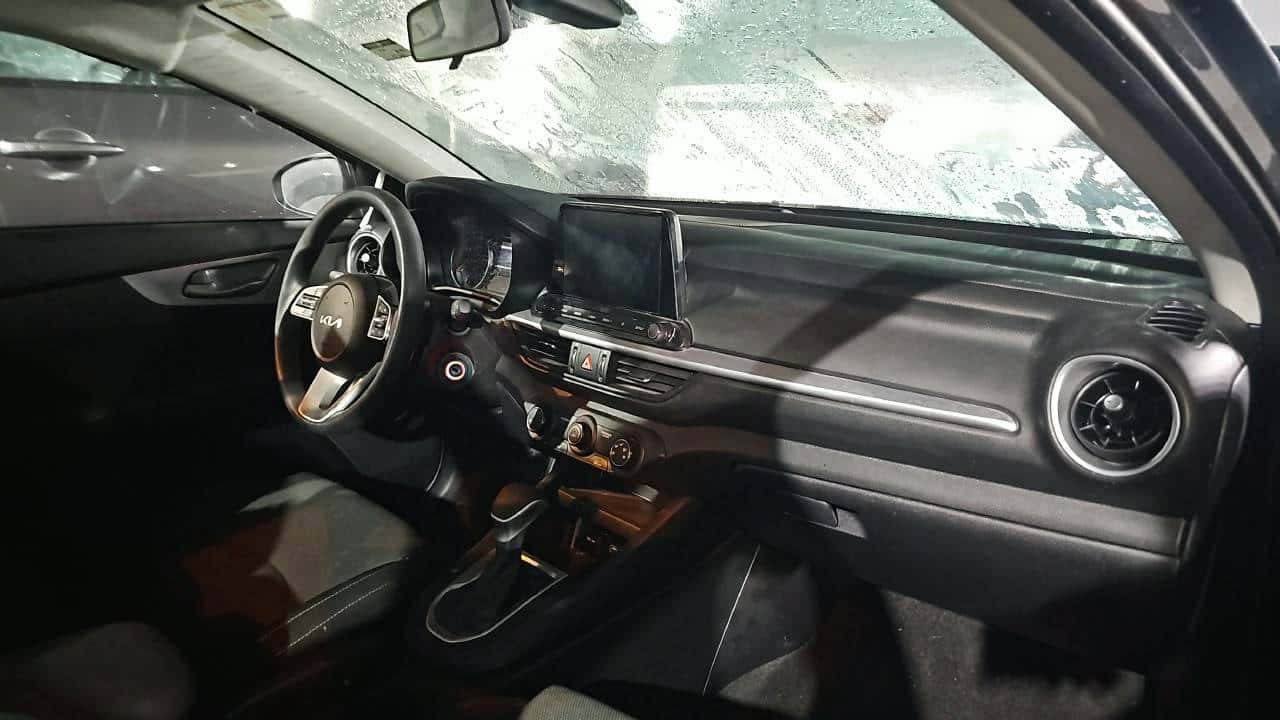 Kia Forte 2024 thumbnail 6