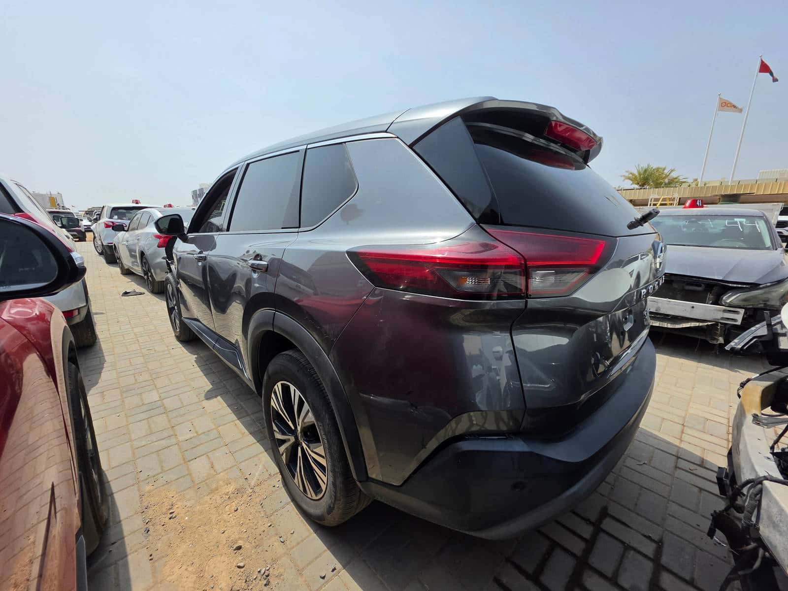 Nissan Rogue 2021 thumbnail 4