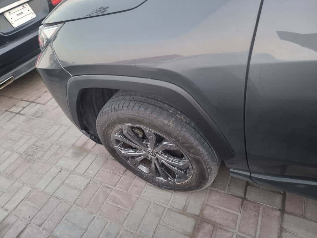 Toyota RAV4 2025 thumbnail 6