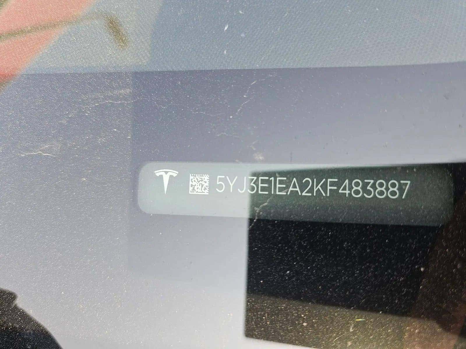 Tesla Model 3 2019 thumbnail 7