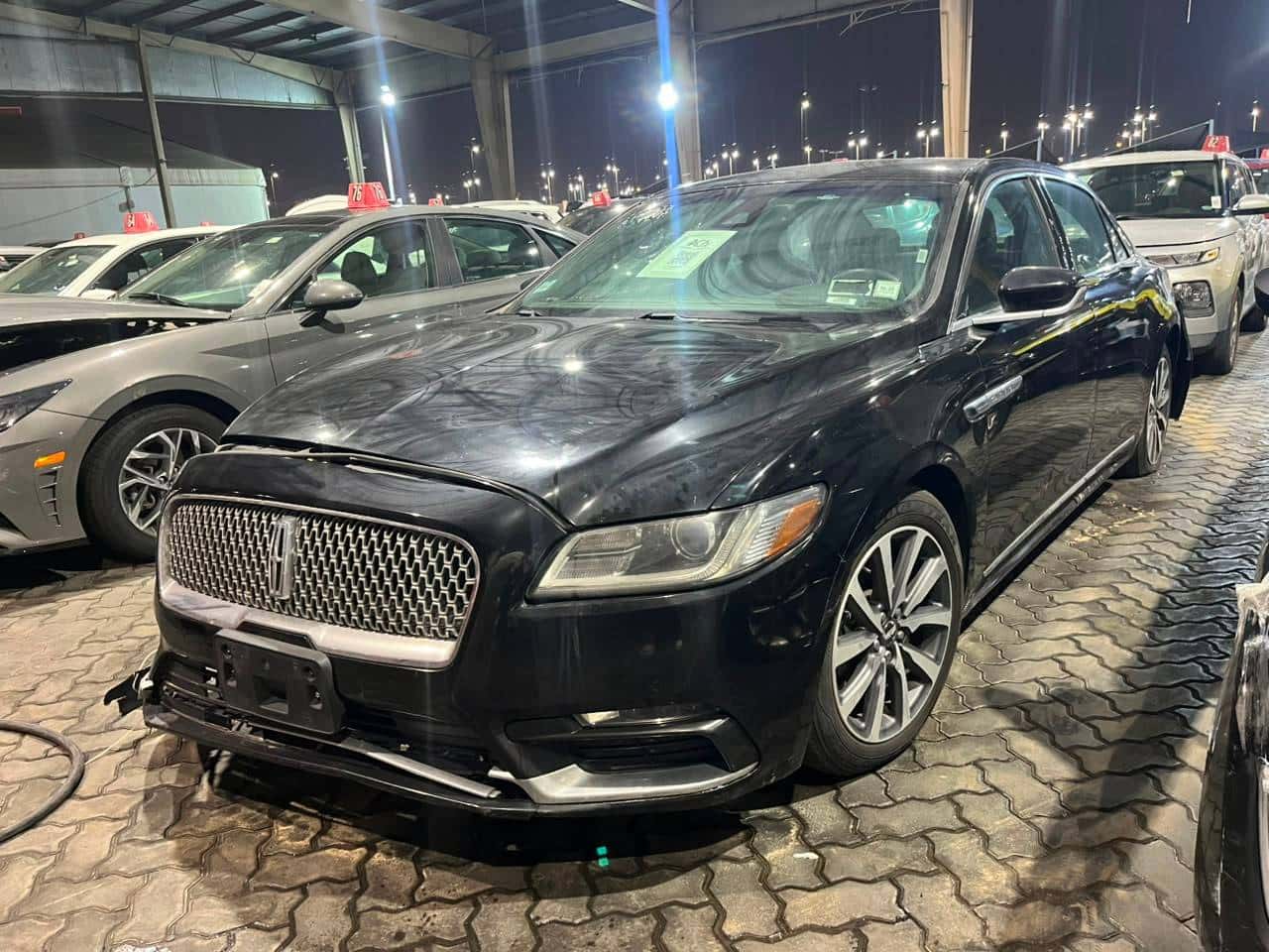 Lincoln Continental 2020 thumbnail 1