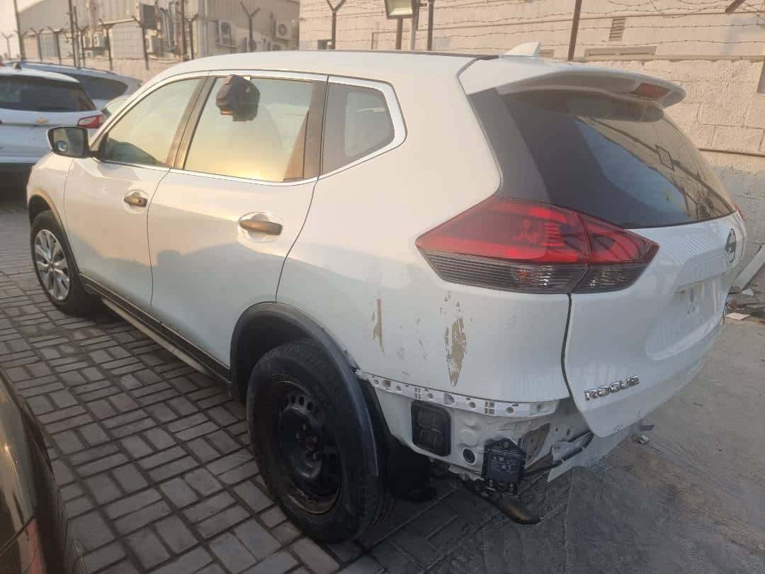 Nissan Rogue 2018 thumbnail 4