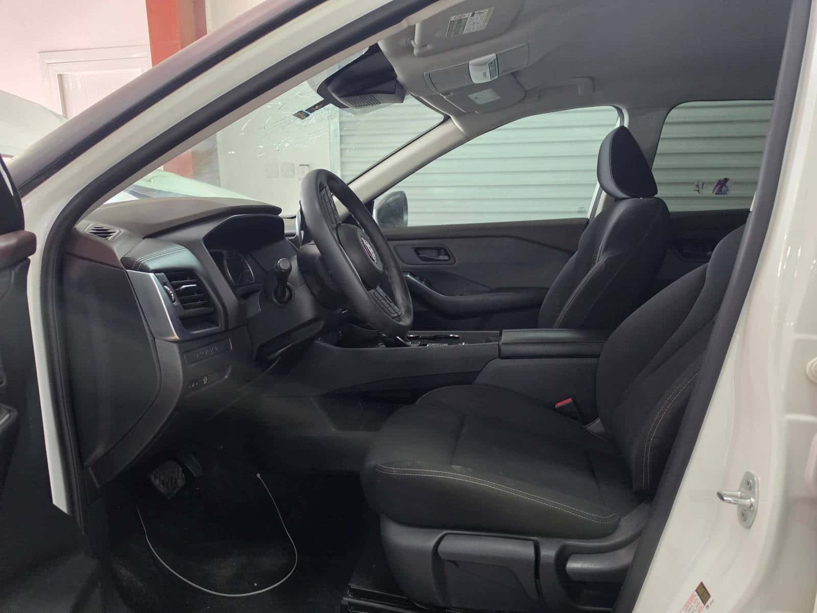 Nissan Rogue 2023 thumbnail 4
