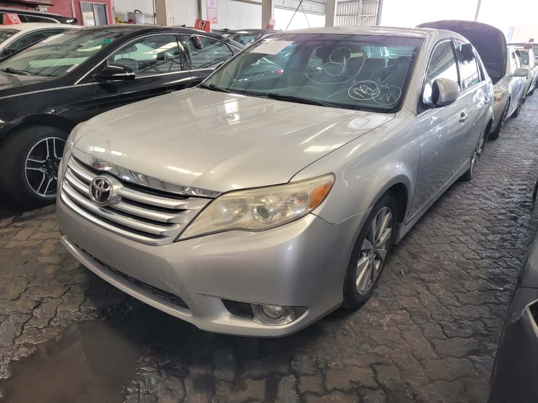 TOYOTA AVALON - Exterior