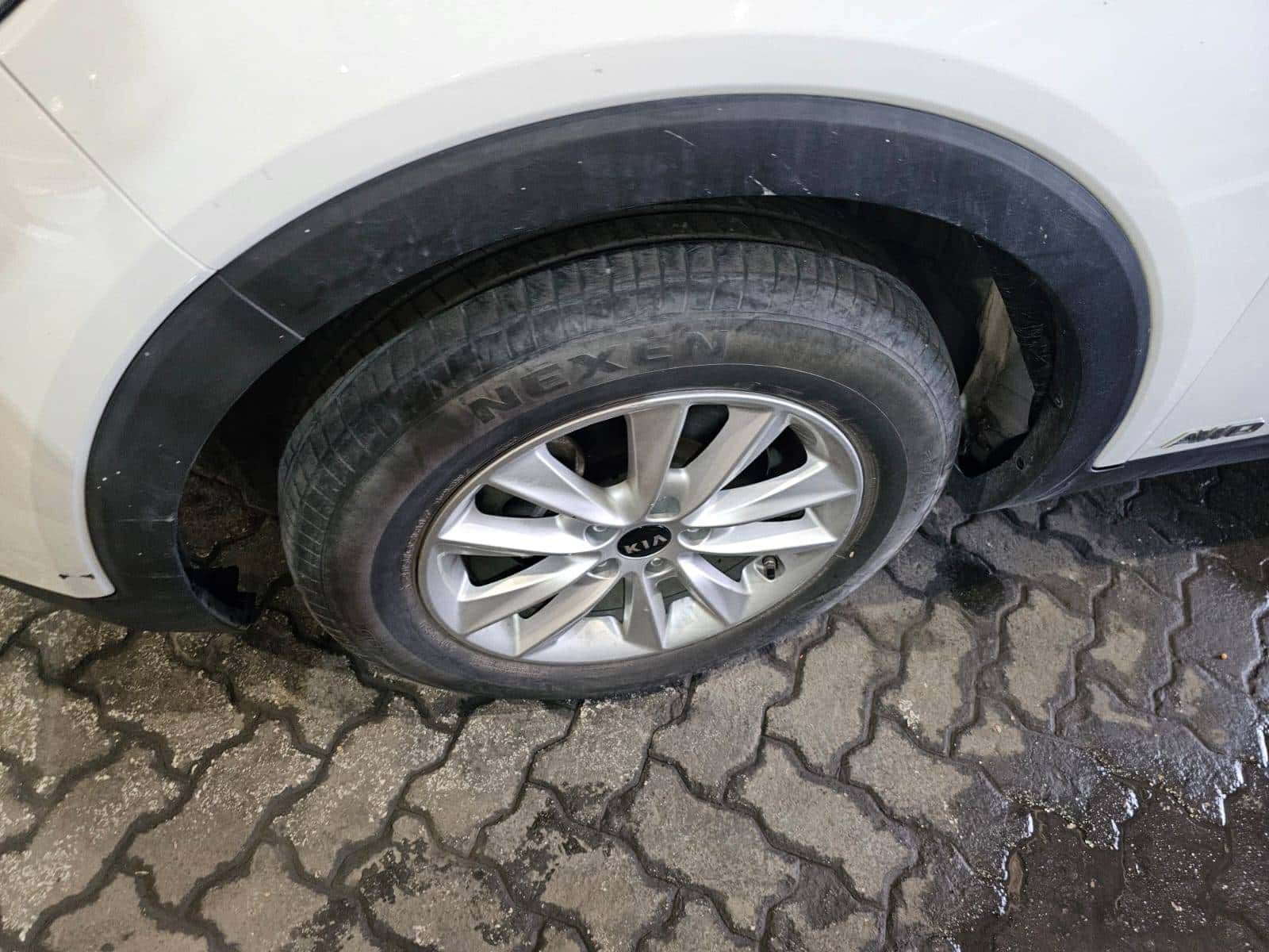 Kia Sorento 2019 thumbnail 6