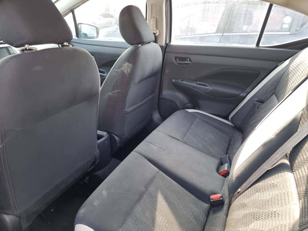 NISSAN VERSA - Exterior